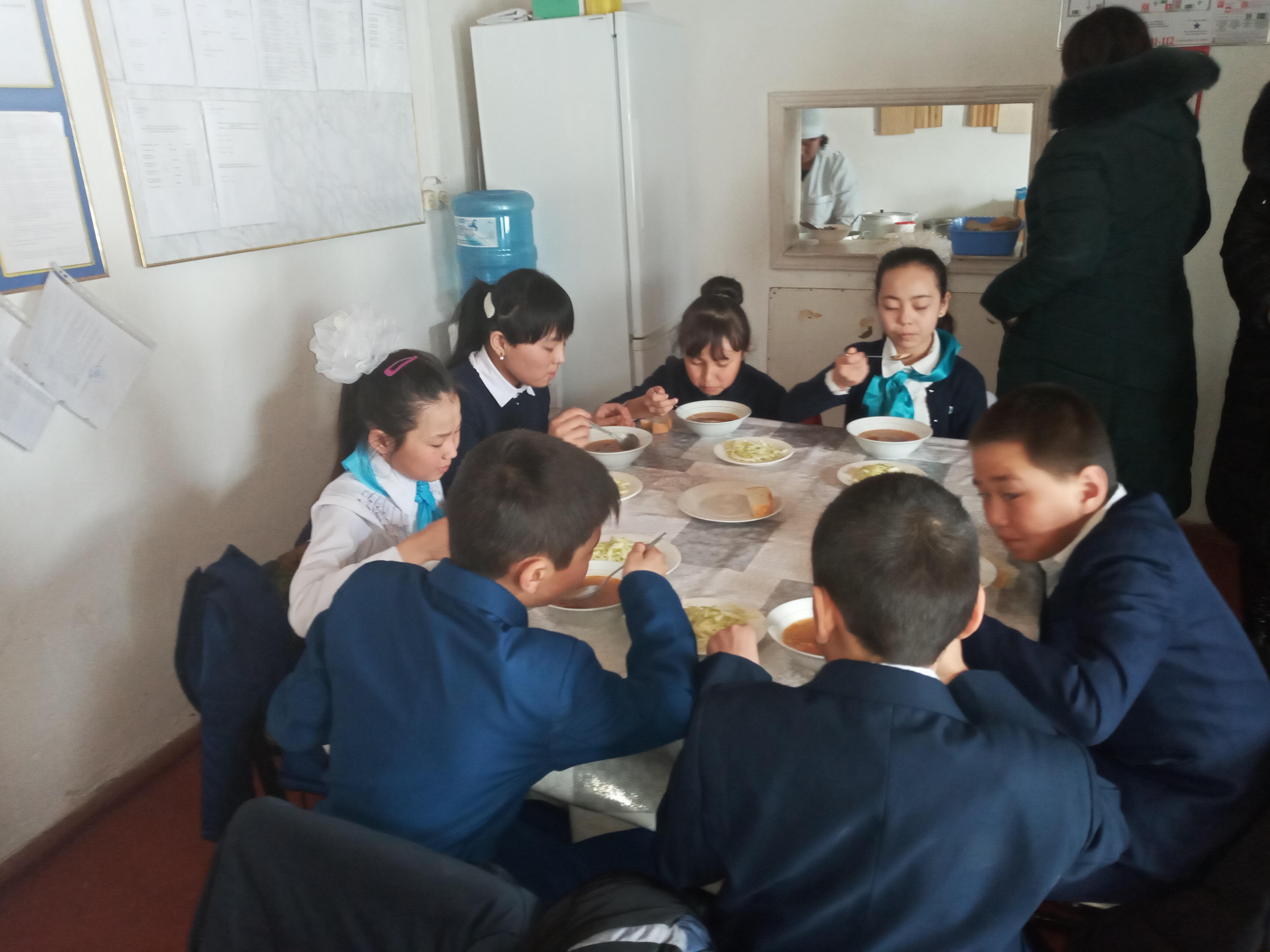 Мектеп асханасындағы "Ашық есік күні"